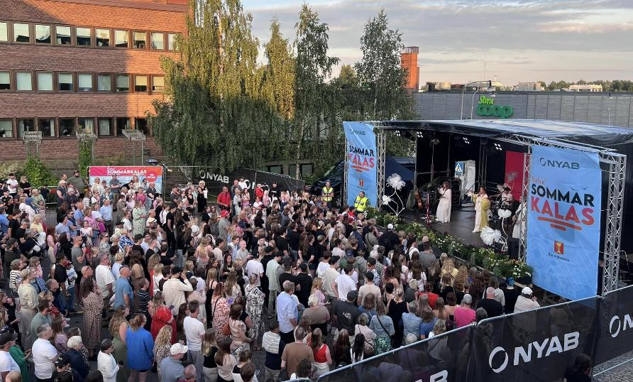 Publikbild från Sommarkalaset 2025.